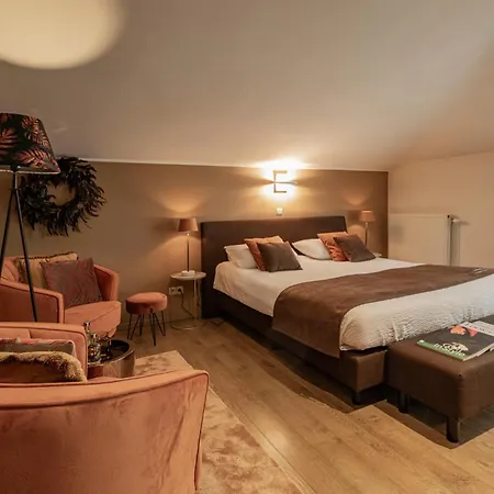 Bed and breakfast Natuur 4*